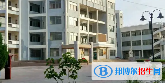 金川總校第一高級(jí)中學(xué)2023年學(xué)費(fèi)、收費(fèi)多少