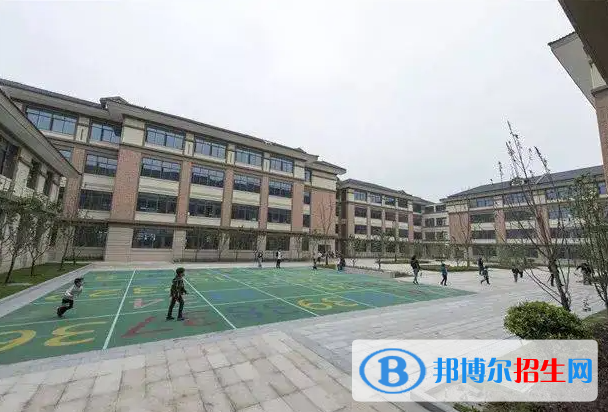 張家港外國(guó)語(yǔ)學(xué)校初中部2023年報(bào)名時(shí)間