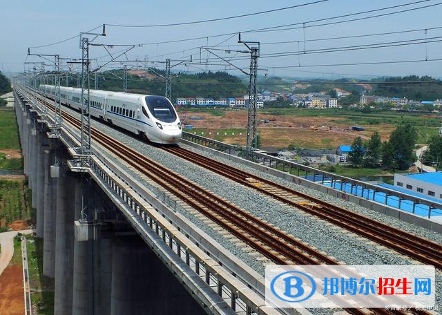 成都2023年鐵路學(xué)校都有什么專(zhuān)業(yè)適合男生