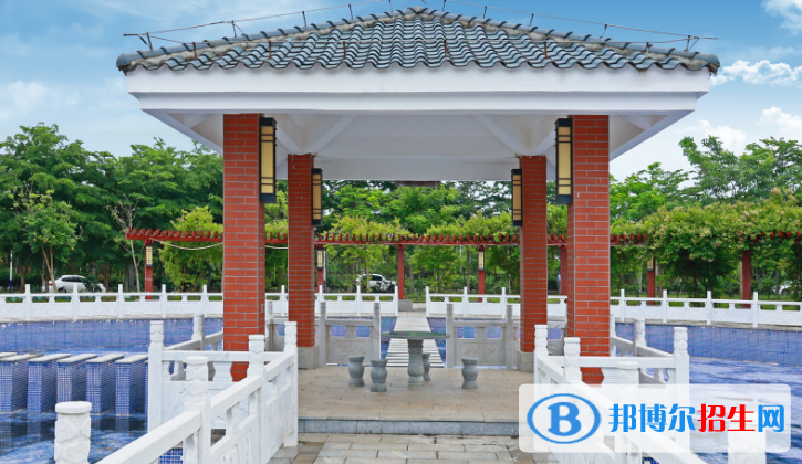 西南大學(xué)臨高實驗中學(xué)2023年招生辦聯(lián)系電話 