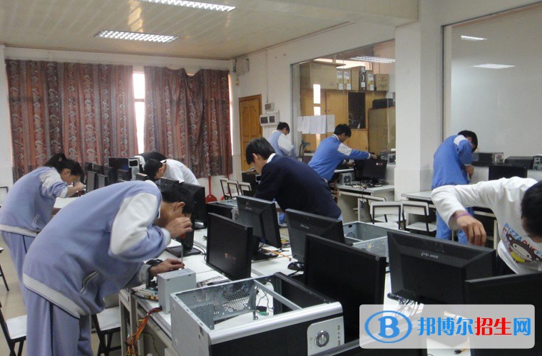 四川2023年中專計算機(jī)學(xué)校所有哪些專業(yè)
