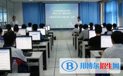 廣西2023年讀計算機學校讀什么專業(yè)好
