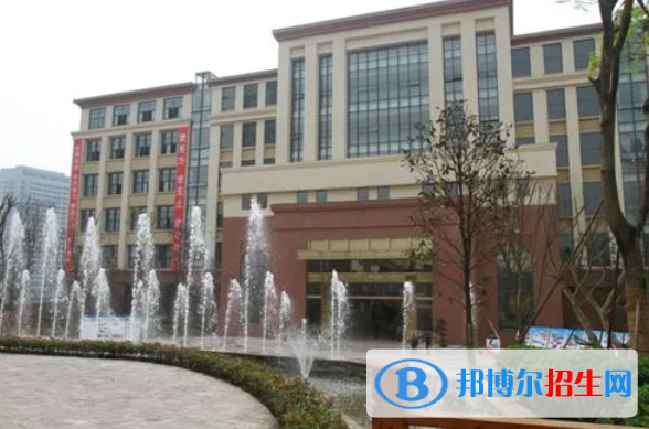 重慶巴川國際高級(jí)中學(xué)2023年學(xué)費(fèi)標(biāo)準(zhǔn)2