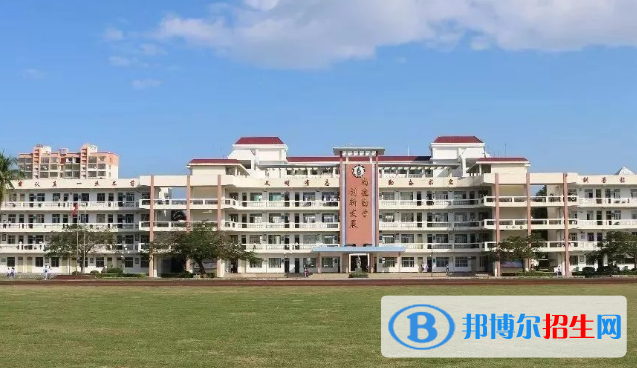 陵水中學(xué)2023年報(bào)名條件、招生要求、招生對(duì)象 