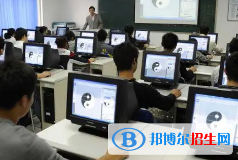 廣西2023年女生上計算機學校學什么專業(yè)好