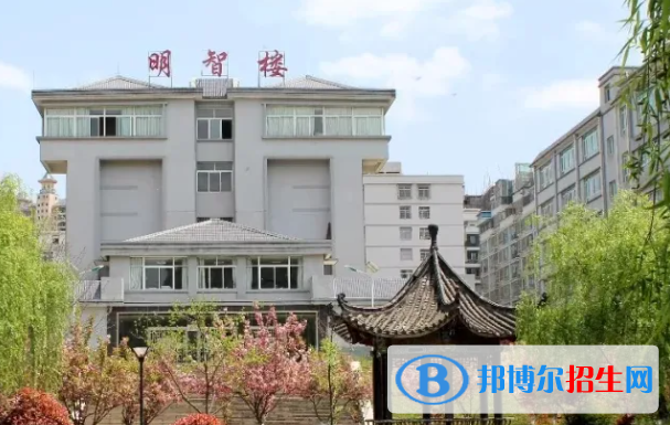 六盤(pán)水市鐘山區(qū)高中學(xué)校名單一覽 