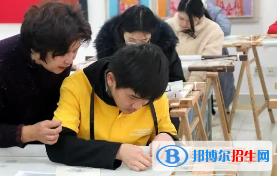 大學刺繡設計與工藝專業(yè)可以從事哪些工作？