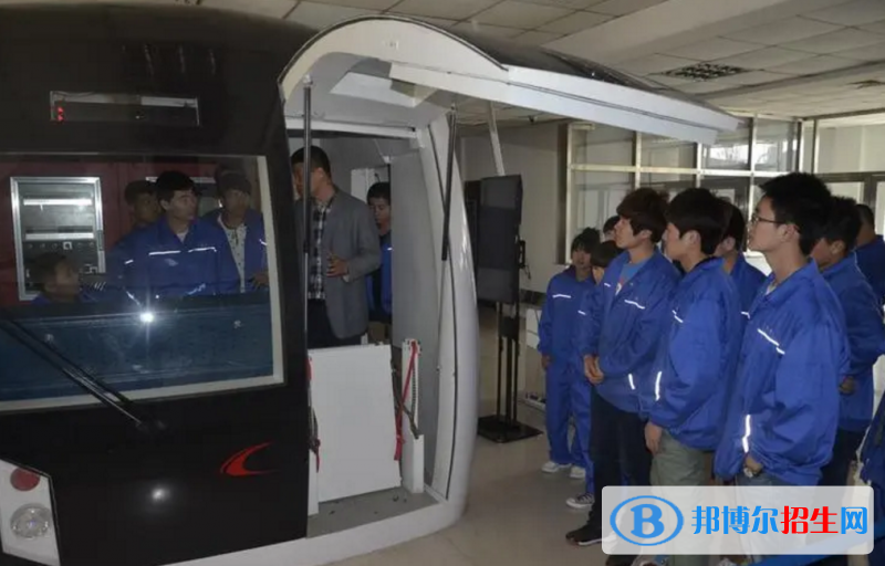 貴州2023年適合男生的鐵路學(xué)校專業(yè)