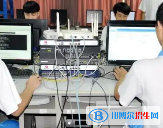 廣西2023年計(jì)算機(jī)學(xué)校學(xué)什么的