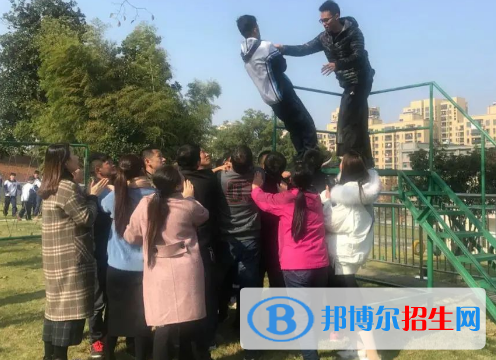 杭州2023年上中專學?？梢钥即髮W嗎