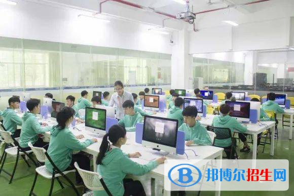 四川2023年計算機學(xué)校報什么專業(yè)好