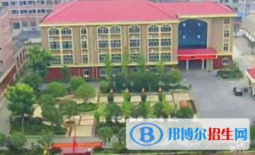 阜陽經(jīng)貿(mào)旅游學校是大專還是中專(阜陽經(jīng)貿(mào)旅游學校)