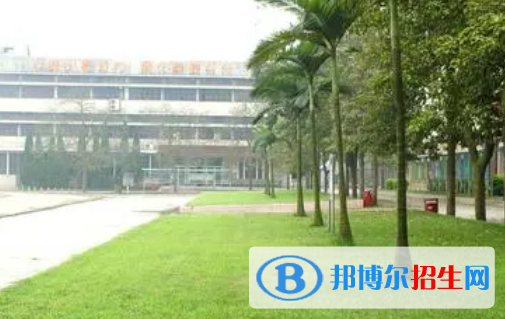 內(nèi)江鐵路機(jī)械學(xué)校是大專(zhuān)還是中專(zhuān)(內(nèi)江鐵路機(jī)械學(xué)校)