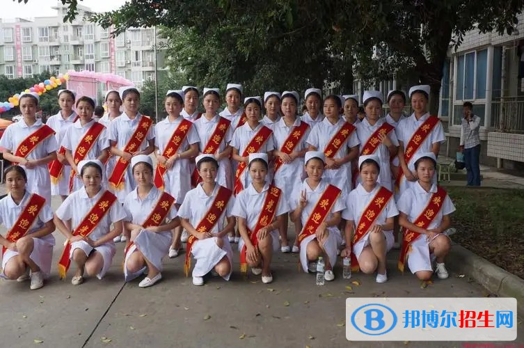 浙江2023年讀衛(wèi)校好還是中專學校好
