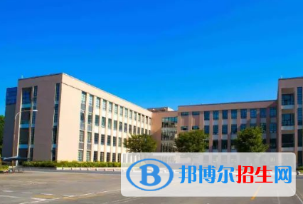 杭州2023年中專學(xué)校讀出來是什么文憑