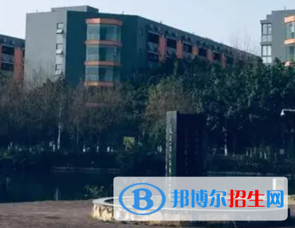 四川現(xiàn)代職業(yè)學院是大專還是中專（四川現(xiàn)代職業(yè)學院）