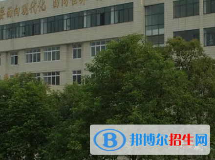 四川中醫(yī)藥高等專科學校是大專還是中專（四川中醫(yī)藥高等?？茖W校）