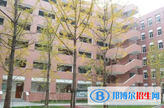 復(fù)興高級中學(xué)國際部2023年學(xué)費標(biāo)準(zhǔn)2