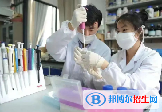 杭州2023年男生讀中專學什么好