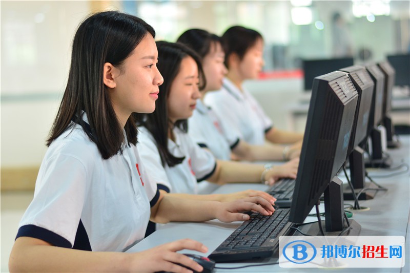 四川2023年計算機學校適合女生學嗎