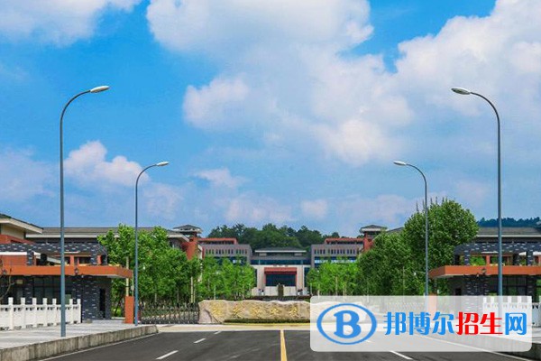 雅安職業(yè)技術(shù)學(xué)院單招2023年招生簡章