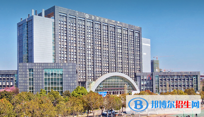 2022昆明市高職院校排名（校友會)
