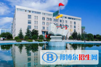 西安培華學(xué)院是不是雙一流大學(xué)嗎？