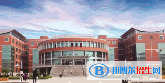 長安大學(xué)興華學(xué)院是不是雙一流大學(xué)？