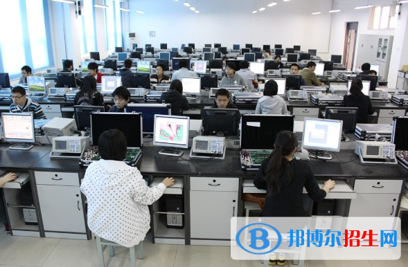 四川2023年男生讀計(jì)算機(jī)學(xué)校學(xué)什么專(zhuān)業(yè)好