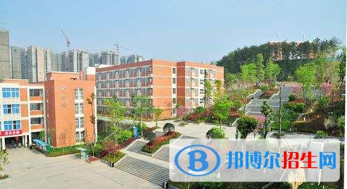 四川2023年男生讀什么計(jì)算機(jī)學(xué)校