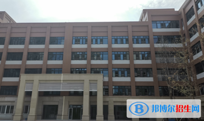 樂山實(shí)驗(yàn)中學(xué)2023年學(xué)費(fèi)、收費(fèi)多少 