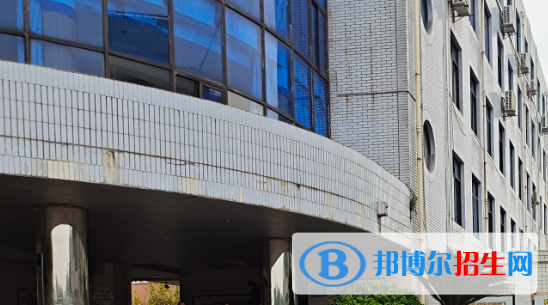 樂山實(shí)驗(yàn)中學(xué)2023年招生辦聯(lián)系電話 