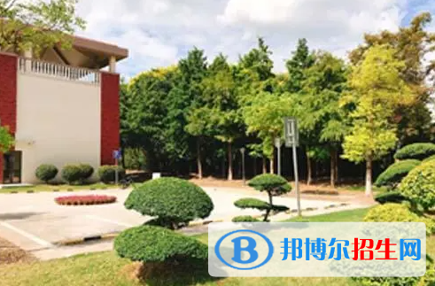 上海天華英澳美國際學?？孔V嗎2