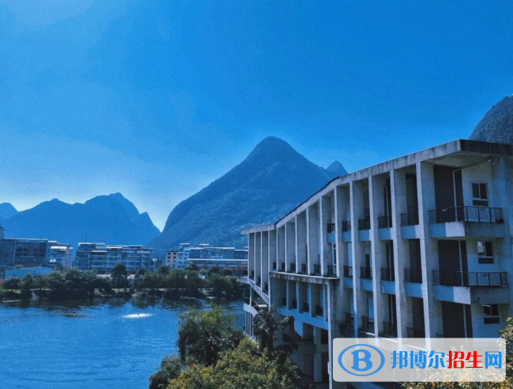 桂林信息科技學(xué)院是不是985大學(xué)？
