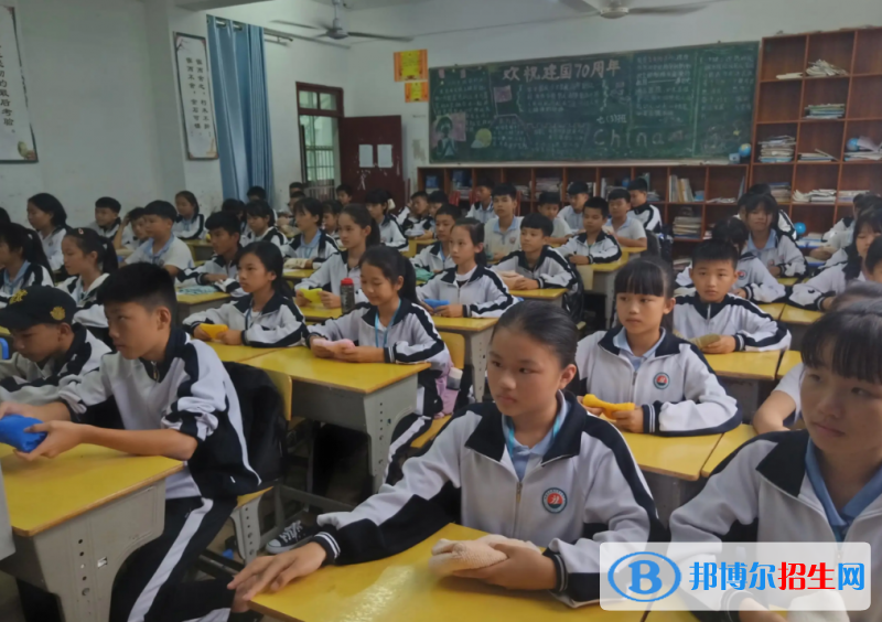 海南省農(nóng)墾加來(lái)高級(jí)中學(xué)2023年招生錄取分?jǐn)?shù)線