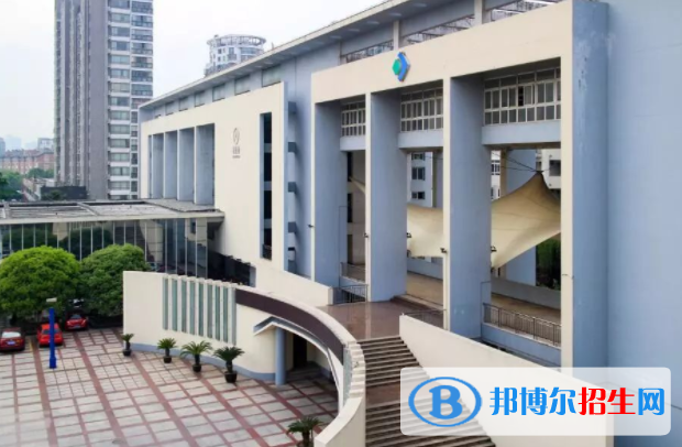 江蘇省張家港中等專業(yè)學(xué)校2023年招生辦聯(lián)系電話