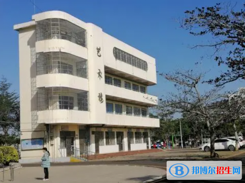 2023?？谑徐`山中學(xué)招生簡(jiǎn)章
