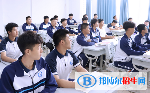 青島西大技工學(xué)校地址在哪里，哪個地區(qū)，哪個城市?