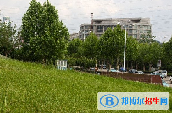 高考滿(mǎn)分作文:平等為話(huà)題（3篇）