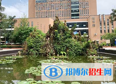 四川希望汽車技師學(xué)院地址在哪里，哪個地區(qū)，哪個城市?