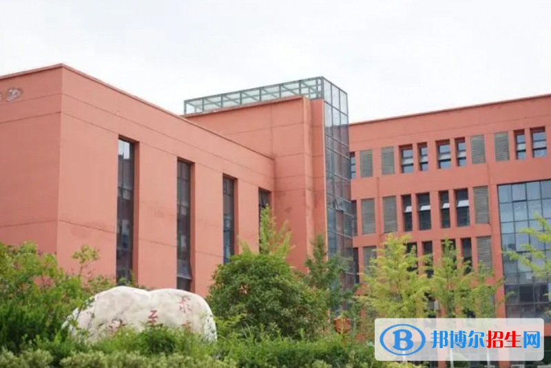 西安五十五中、西安外國語學(xué)校、華山中學(xué)2022錄取分?jǐn)?shù)線（2023參考）