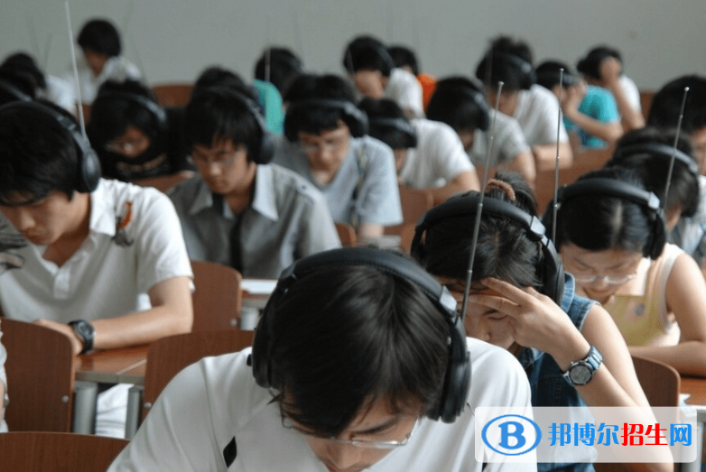 高考滿分作文：關于“李白”（3篇）