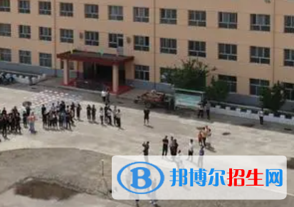 河北省靈壽縣農(nóng)業(yè)技術(shù)中專學(xué)校地址在哪里，哪個(gè)地區(qū)，哪個(gè)城市?