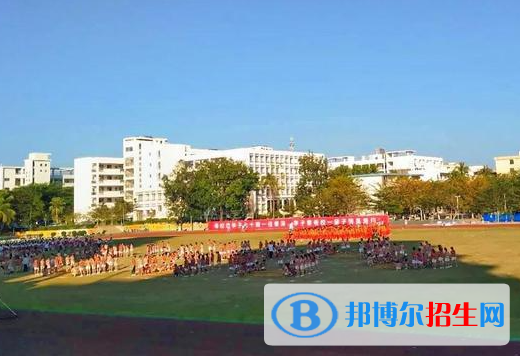 定安縣城南中學(xué)地址在哪里，哪個(gè)地區(qū)，哪個(gè)城市