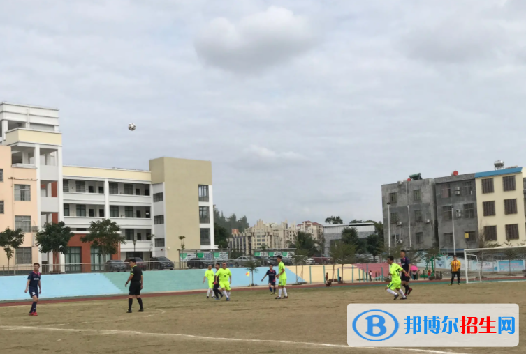 儋州川綿中學(xué)地址在哪里，哪個(gè)地區(qū)，哪個(gè)城市?