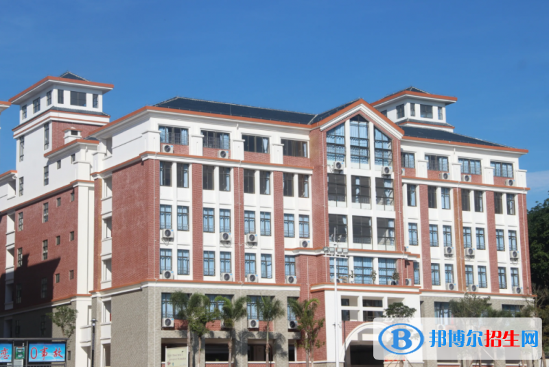 儋州市黃岡實驗學(xué)校地址在哪里，哪個地區(qū)，哪個城市