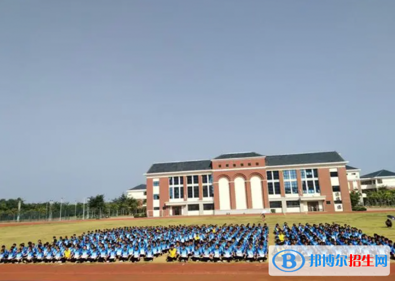 西南大學東方實驗中學地址在哪里，哪個地區(qū)，哪個城市