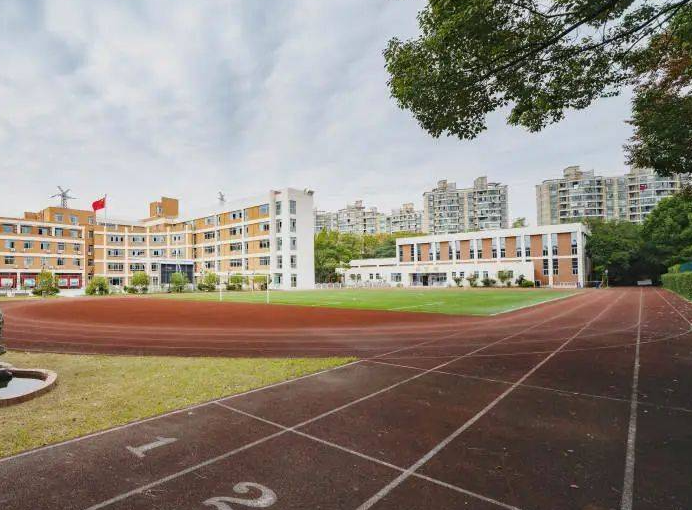 2023年澳大利亞艾文豪精英學校(上海校區(qū))小學部學費標準