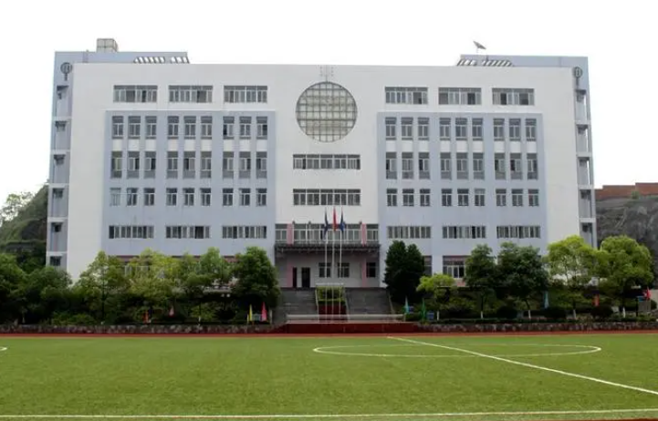 2023宜昌民辦計(jì)算機(jī)學(xué)校有哪些 宜昌民辦計(jì)算機(jī)學(xué)校名單一覽表
