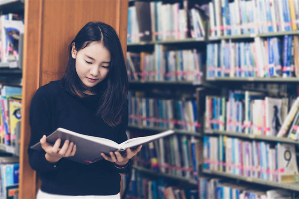 2023年江蘇讀城市軌道交通運(yùn)輸與管理專業(yè)的中職學(xué)校有哪些？